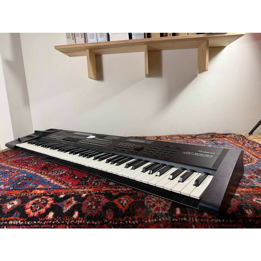 Roland JV-1000 Music Workstation
