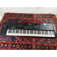 Roland JV-1000 Music Workstation