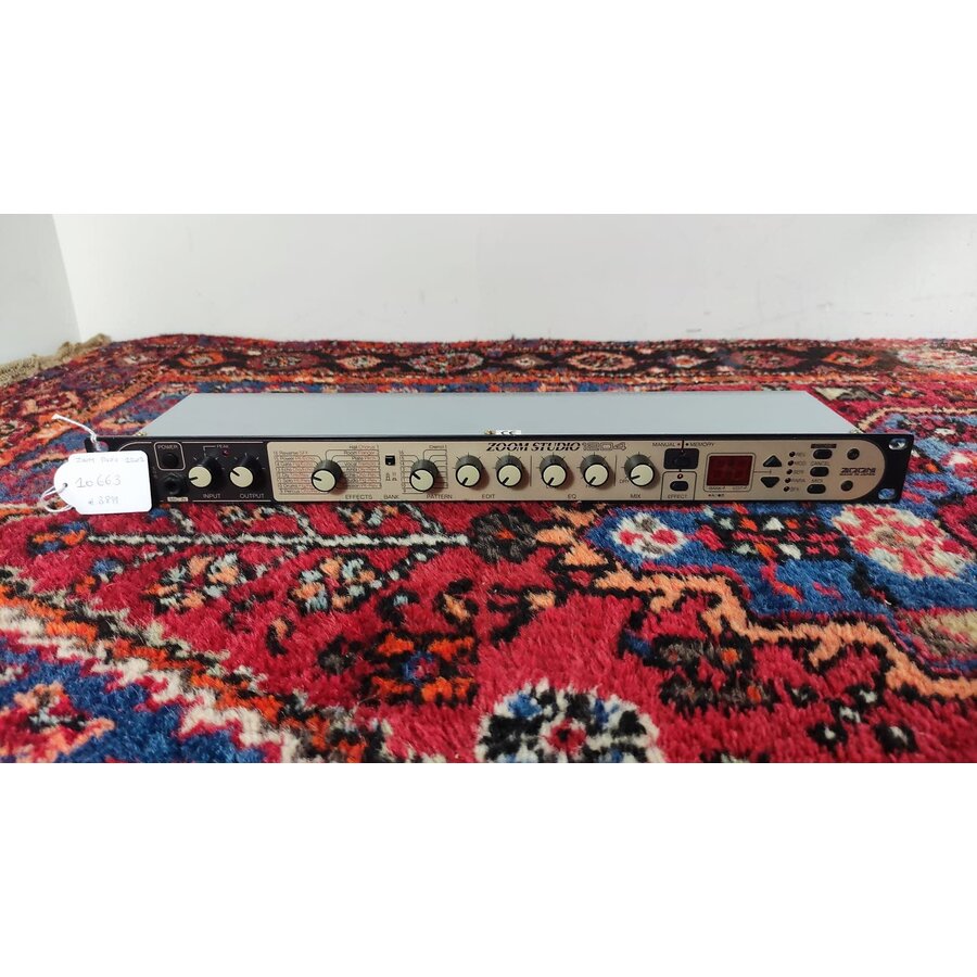 Zoom Studio 1201