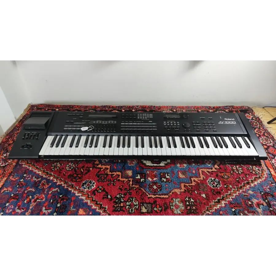 Roland JV-1000