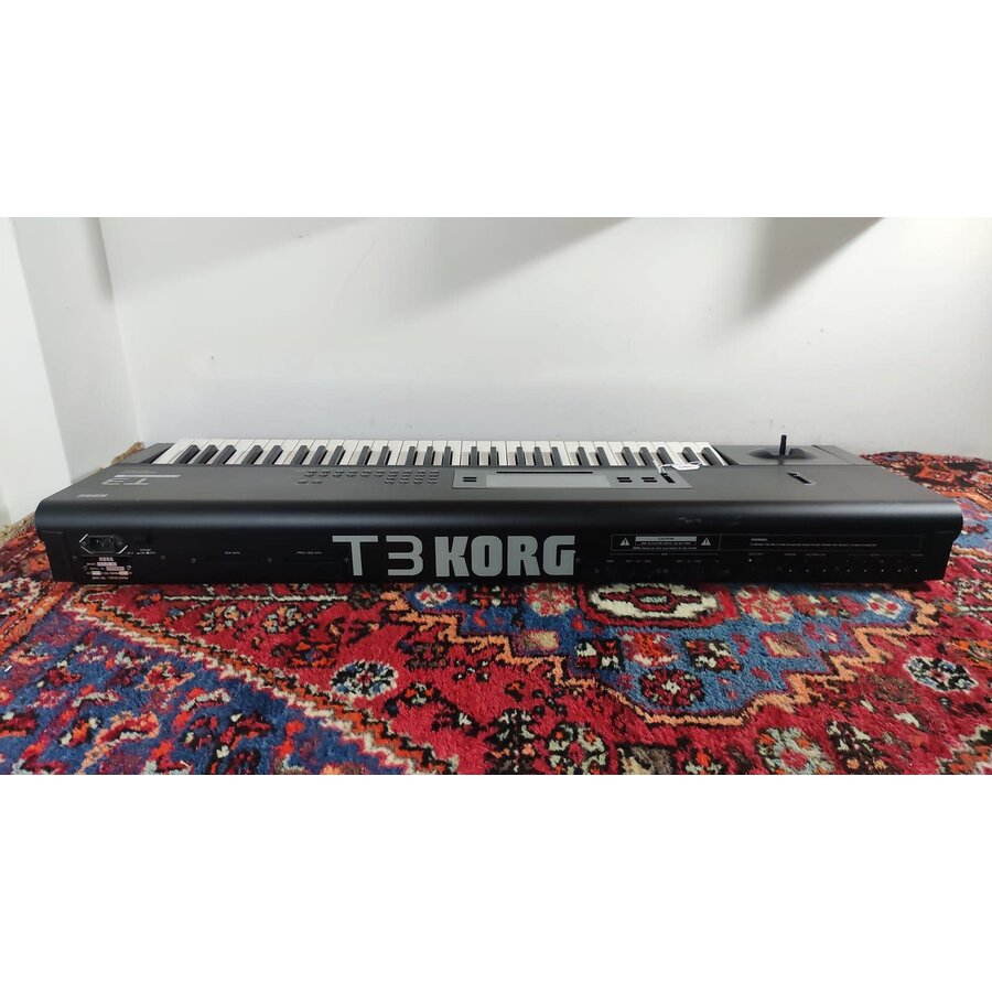 Korg T3