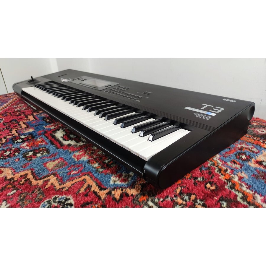 Korg T3