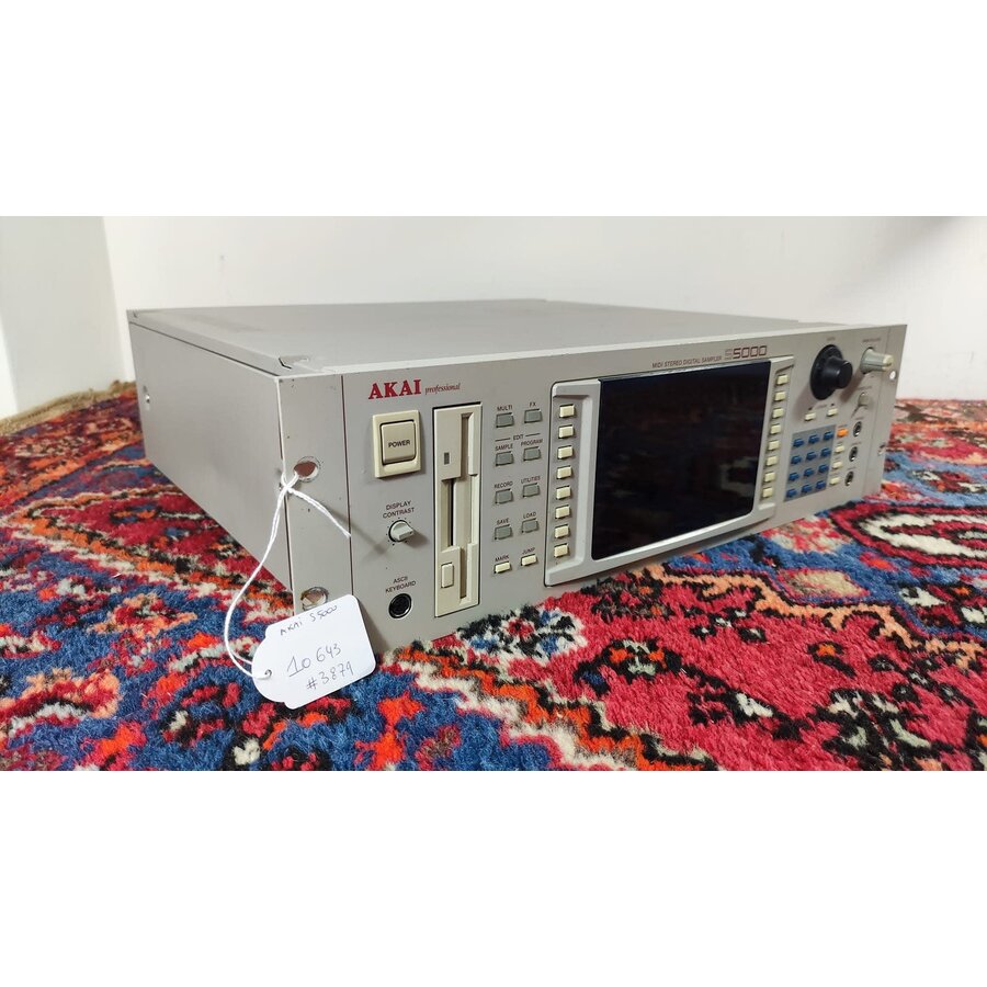 Akai S5000 128 voices