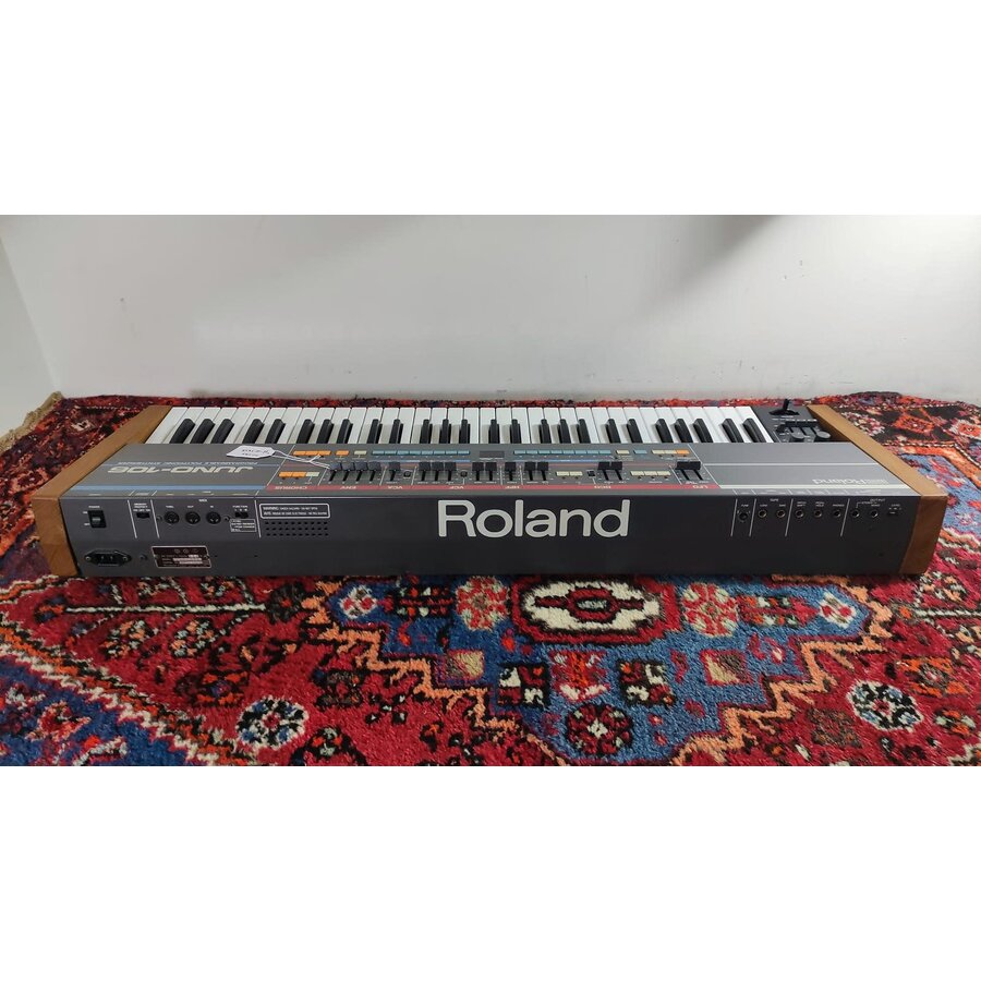 Roland Juno 106