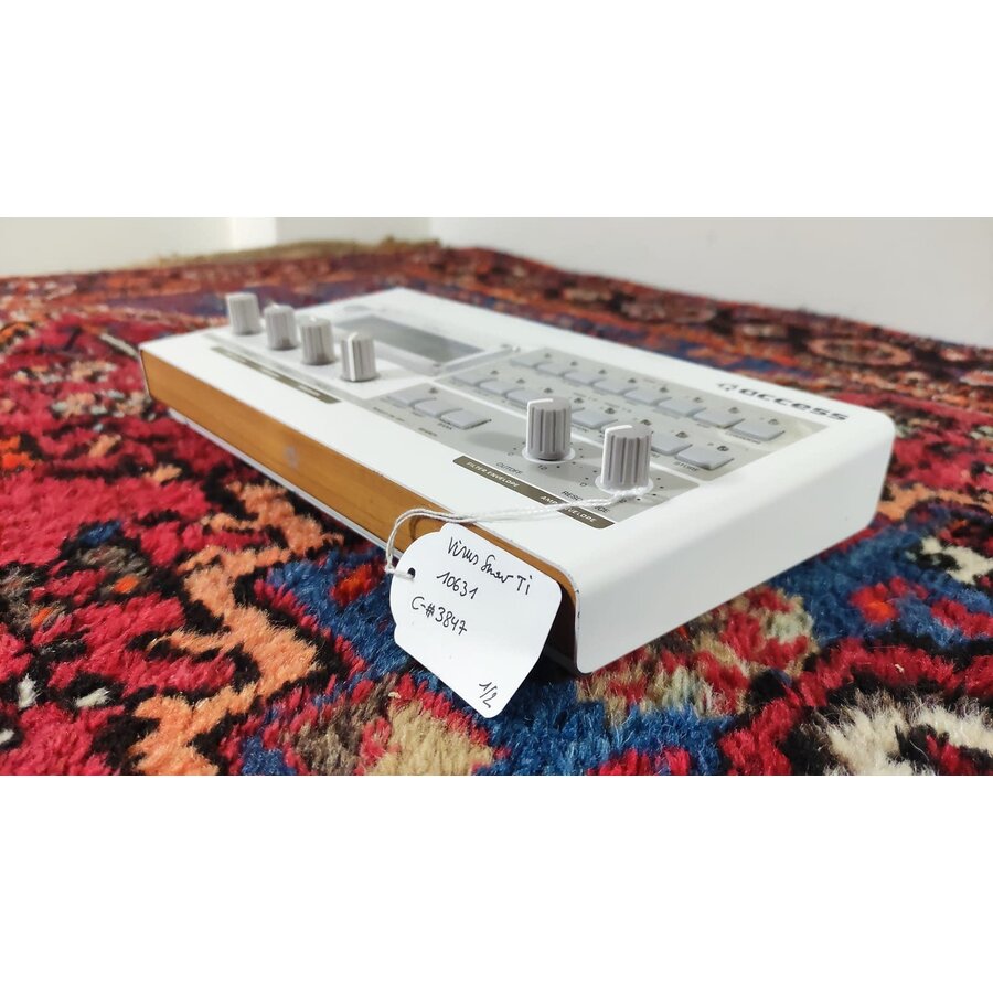 Access Virus TI Snow