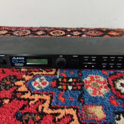 Alesis D4  Alesis D4