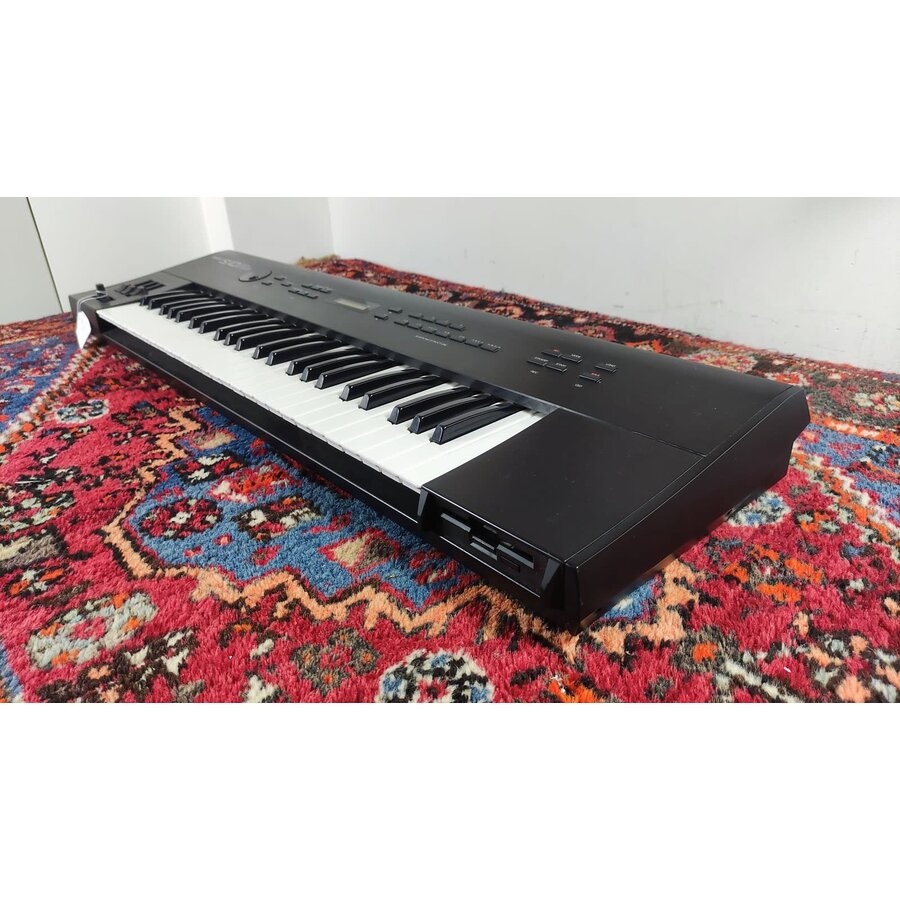 Roland S-10 keyboard sampler