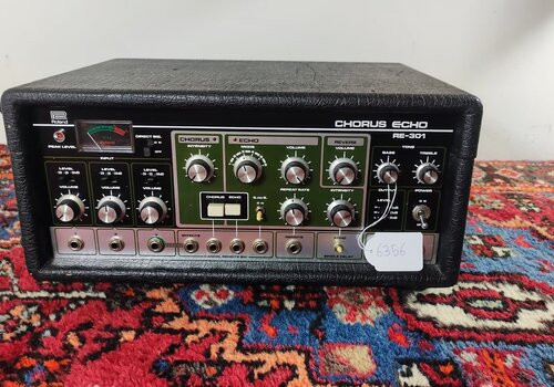 Roland RE-301 Chorus Echo 