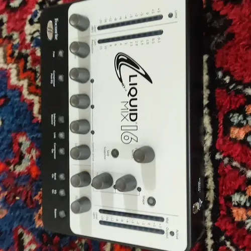 Focusrite Liquidmix 