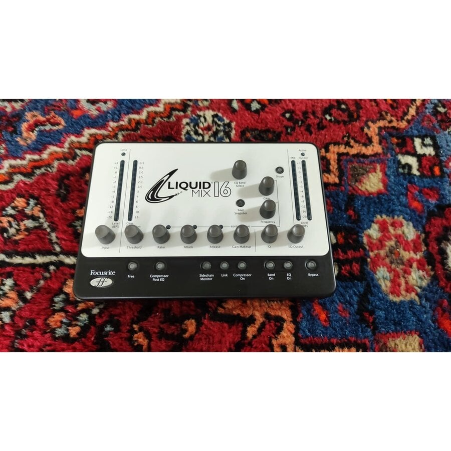 Focusrite Liquidmix