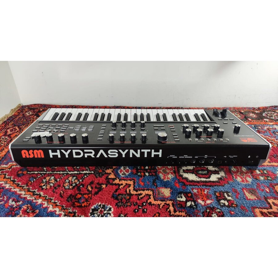 Ashun Sound Machines (ASM) Hydrasynth Keyboard