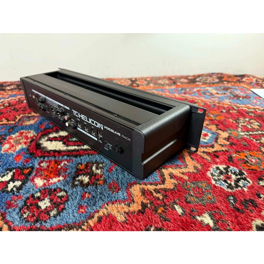 TC Helicon Voicelive Rack