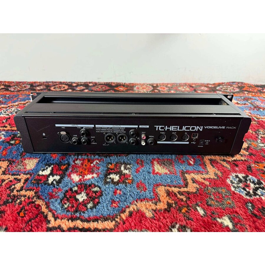 TC Helicon Voicelive Rack