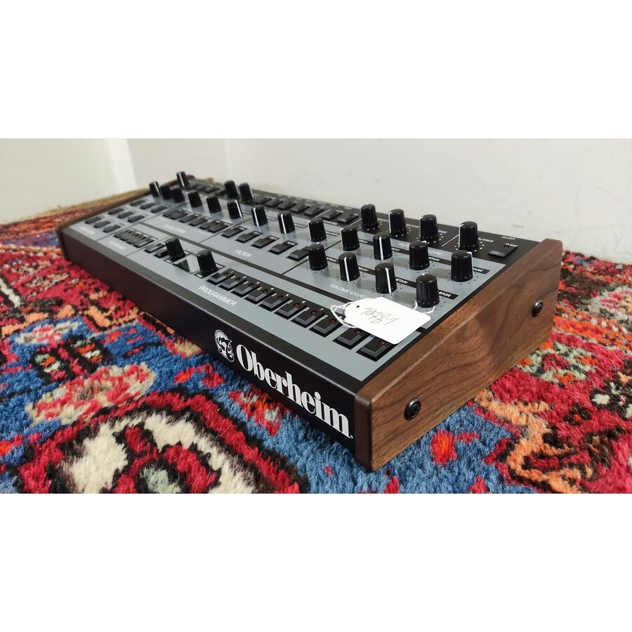 Oberheim OB-X8 Module