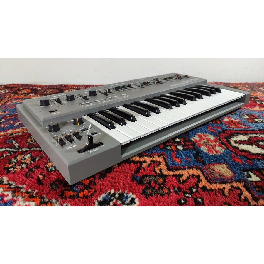Roland Sh 101 + bag + modgrip + og power adapter + manual