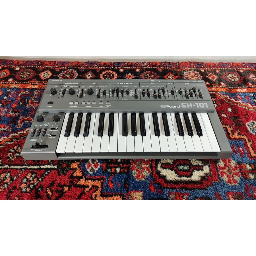 Roland Sh 101 + bag + modgrip + og power adapter + manual