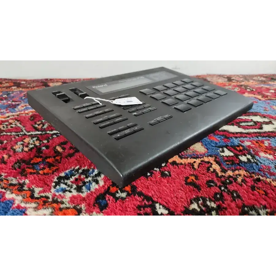 Roland R-8 + met orig voeding