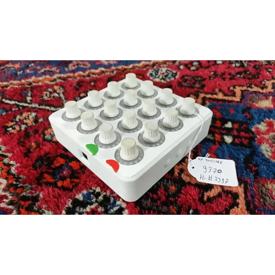 DJ Techtools Midi fighter Twister (White)