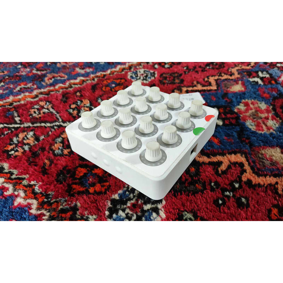 DJ Techtools Midi fighter Twister (White)