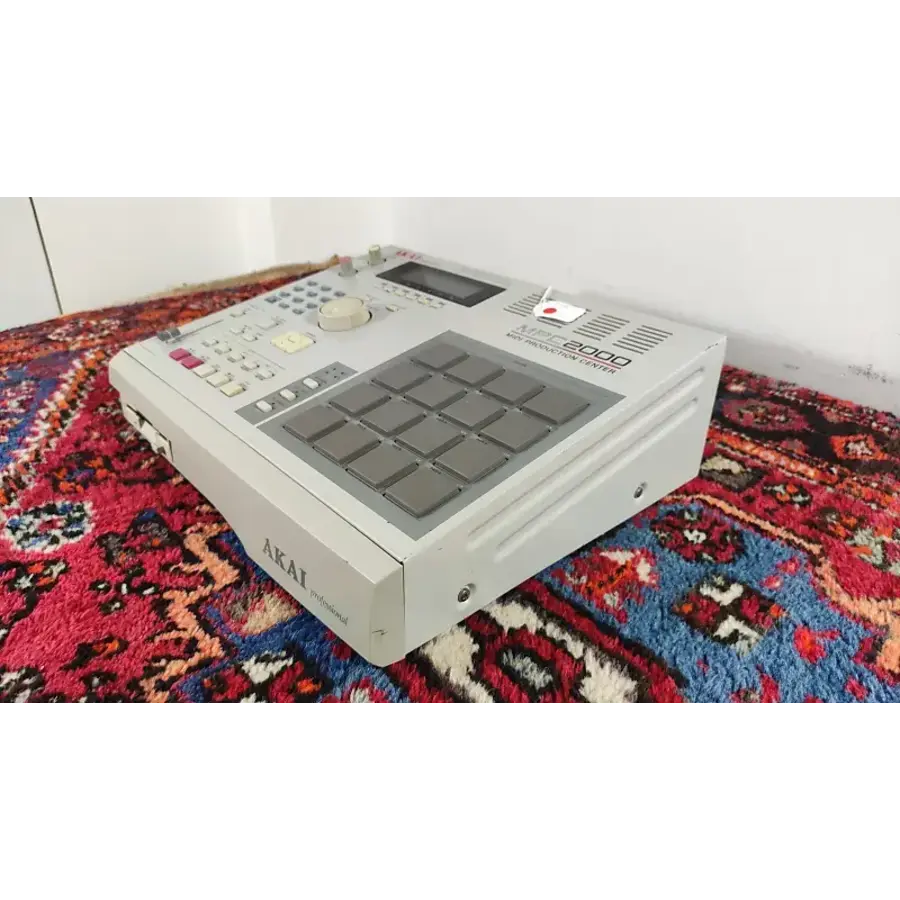 Akai MPC-2000