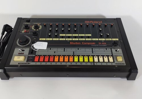 Roland TR-808 