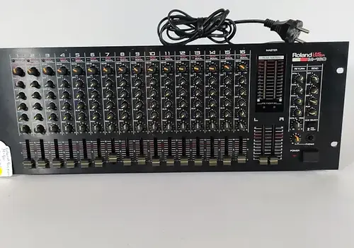 Roland M-160 Line Mixer 
