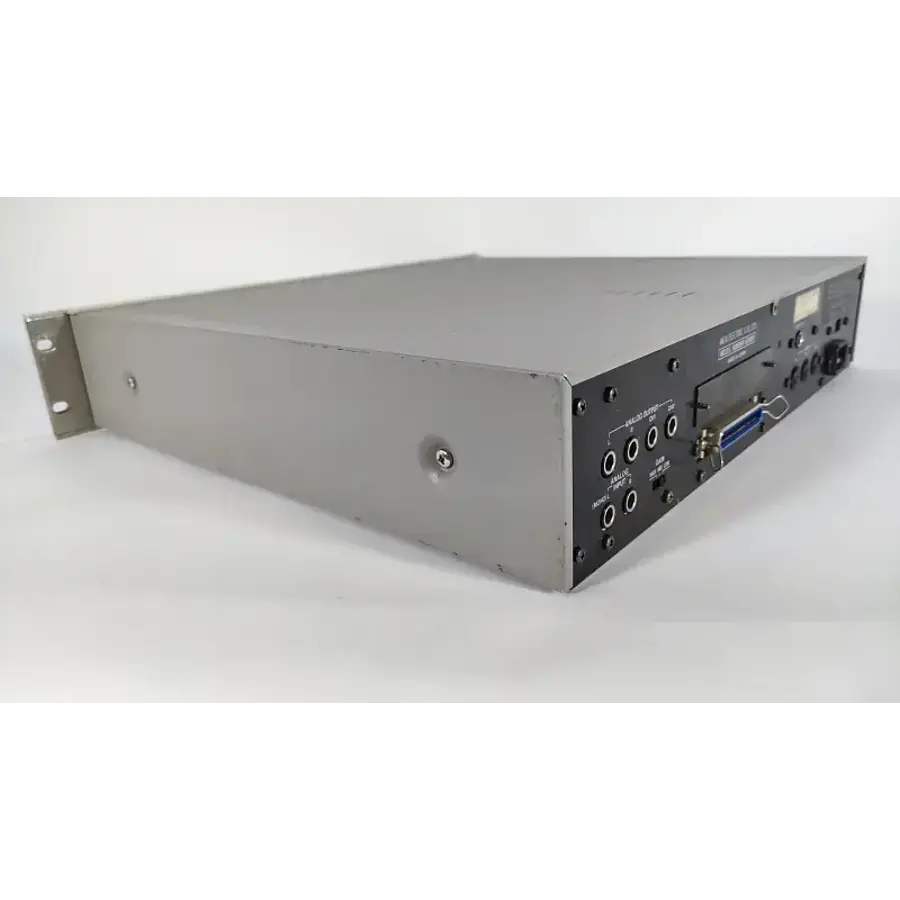 Akai S2800i, with SCSI