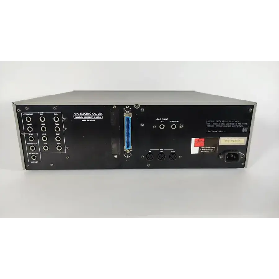 AKAI S1000