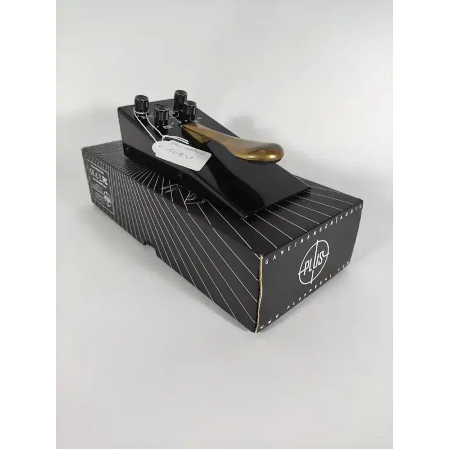 Gamechanger Audio - Plus Sustain pedal