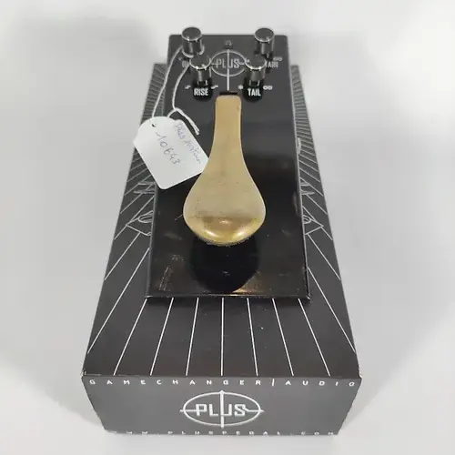 Gamechanger Audio - Plus Sustain pedal 