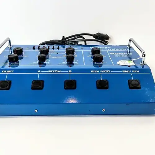 Roland GR-300 polyphonic guitar synth 