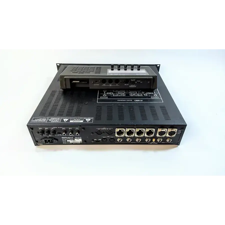 Roland R-880 incl Remote