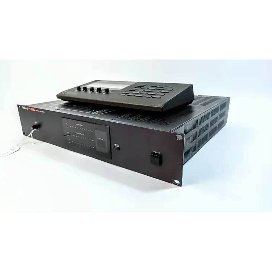 Roland R-880 incl Remote