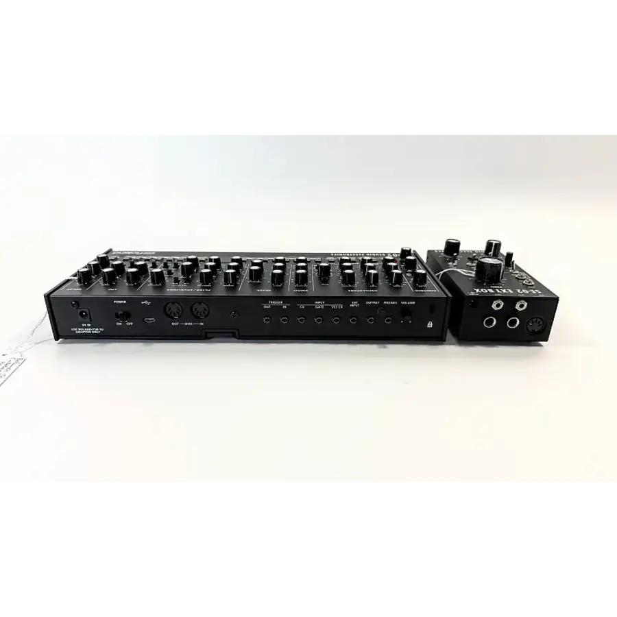 Roland SE-02 (+ zeldzame EXT BOX)