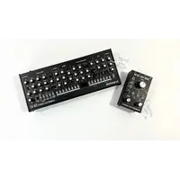 Roland SE-02 (+ zeldzame EXT BOX)