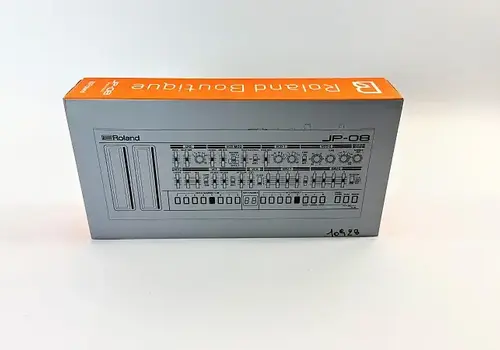 Roland JP-08 