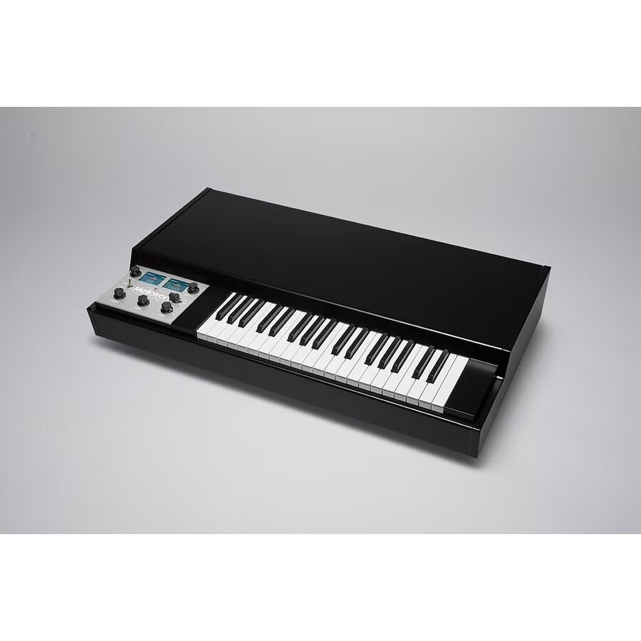 Mellotron M4000D - Black