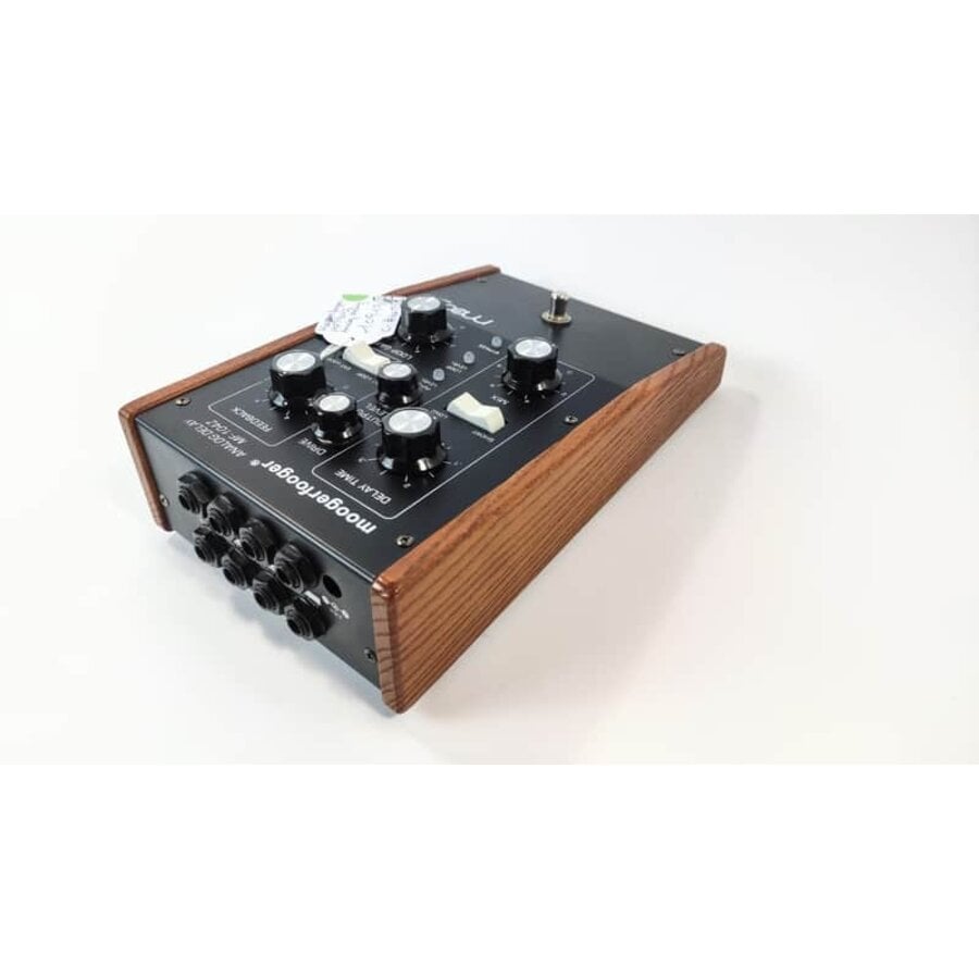 Moog Moogerfooger MF-104Z Analog Delay