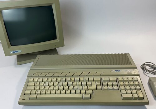 Atari 1040ST (1/2) + monitor SM125 (2/2) 