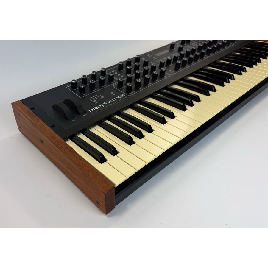 Sequential Prophet 08 PE
