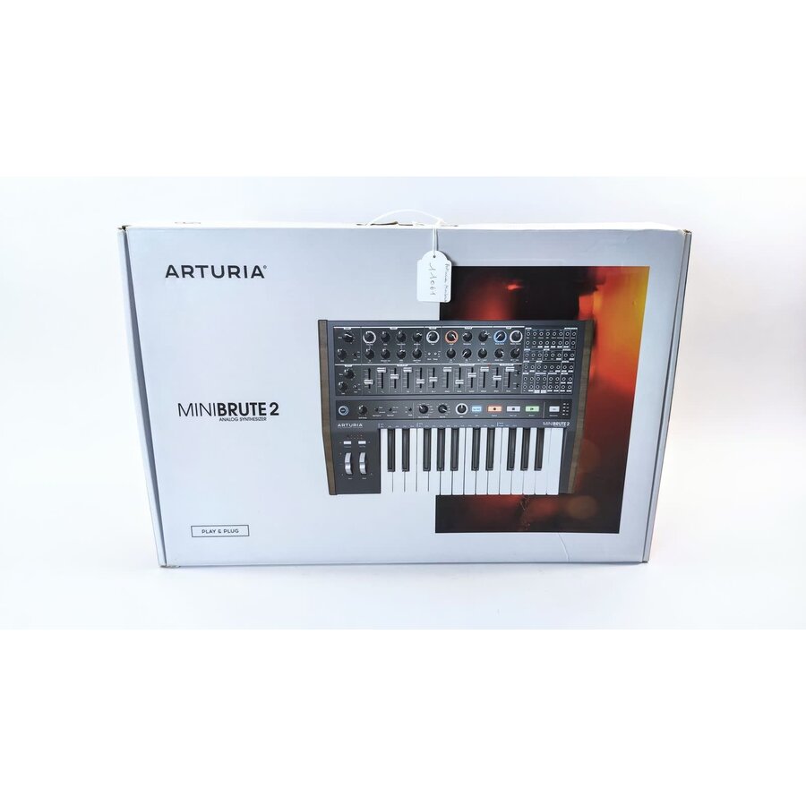 Arturia Minibrute2 (boxed)