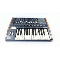 Arturia Minibrute2 (boxed)