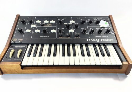 Moog Prodigy 