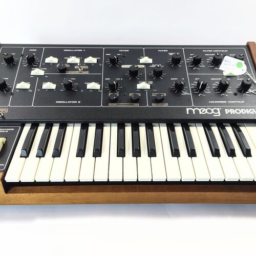Moog Prodigy 
