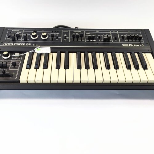 Roland SH-09 
