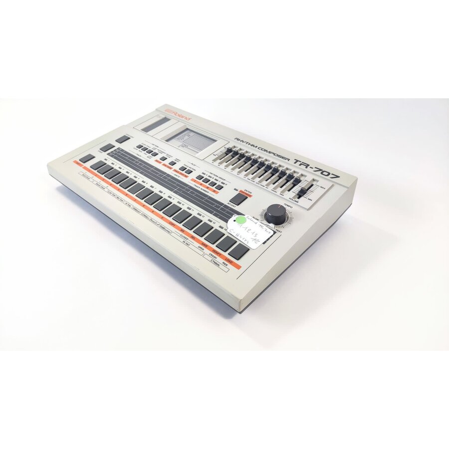 Roland TR-707