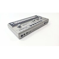 Roland TR-606