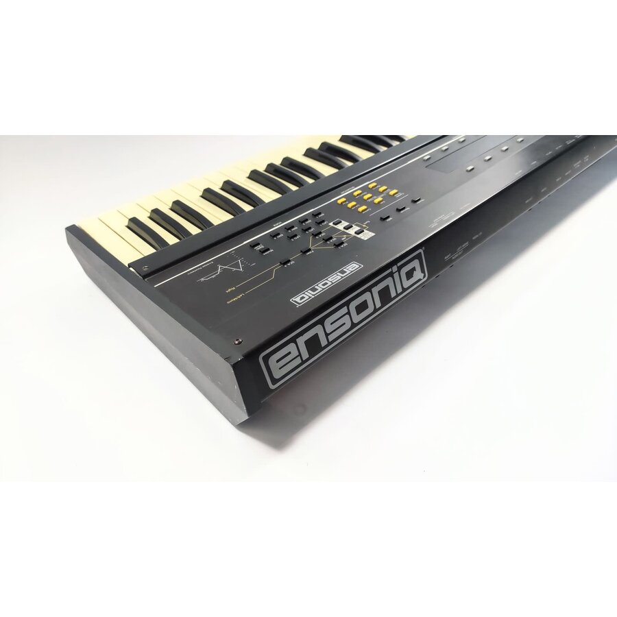 Ensoniq ESQ-1