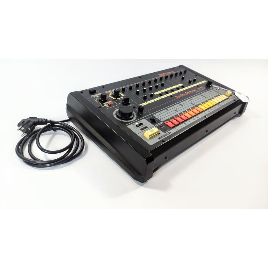 Roland TR-808   SN 124851
