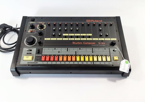 Roland TR-808   SN 124851 